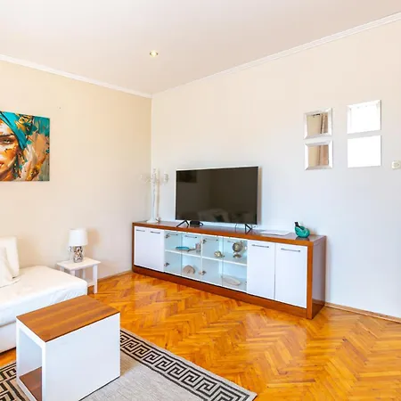 Stonehouse Ewa&pool Tatil Evi *