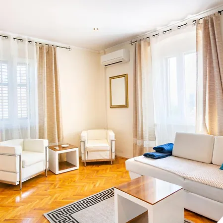 Stonehouse Ewa&pool Tatil Evi Medulin